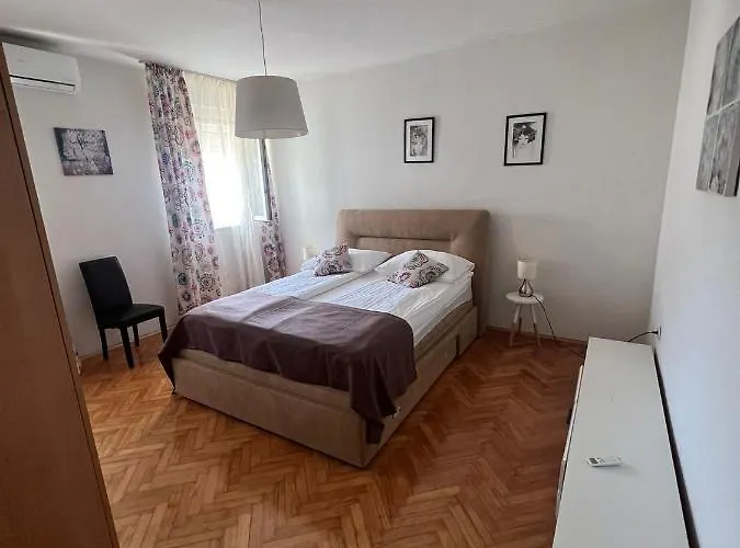 Lili Family Apartment *